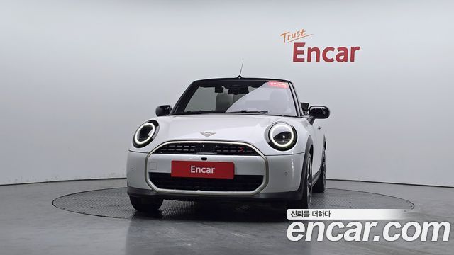 Mini Cooper Convertible 2026 — photo 3