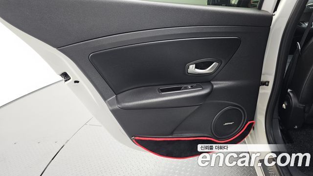 Renault Korea SM3 2015 — photo 15
