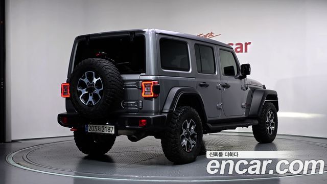 Jeep Wrangler 2021 — photo 2