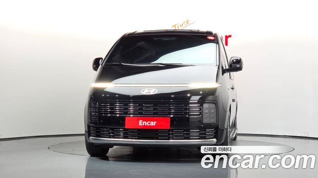 Hyundai Staria 2026 — photo 3