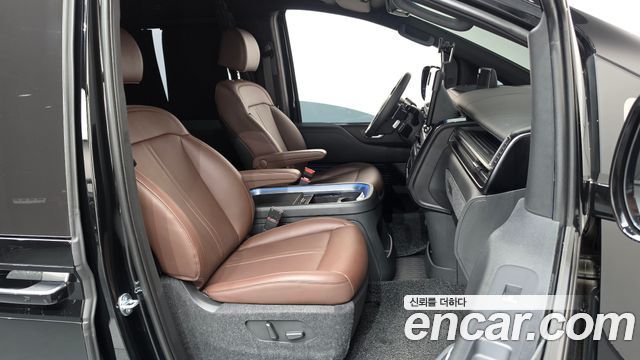 Hyundai Staria 2026 — photo 16