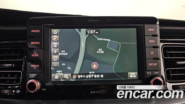 Kia Stonic 2019 — photo 16