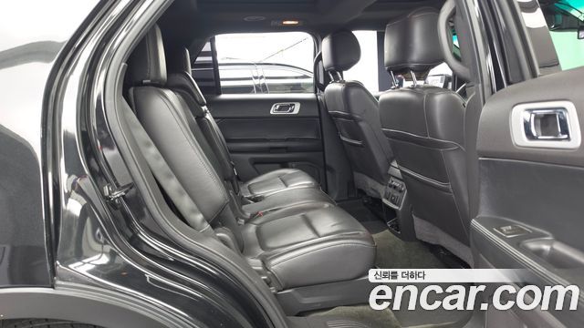 Ford Explorer 2015 — photo 12