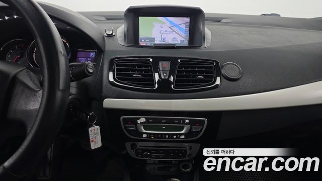 Renault Korea SM3 2014 — photo 17