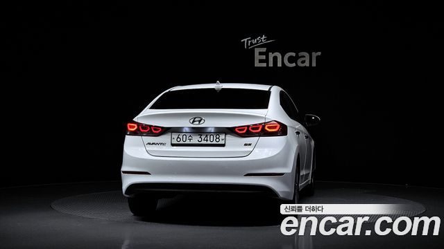 Hyundai AVANTE 2017 — photo 4