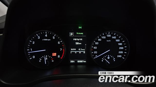 Hyundai AVANTE 2017 — photo 11