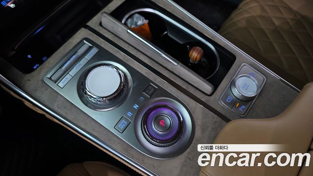Genesis GV80 2023 — photo 9