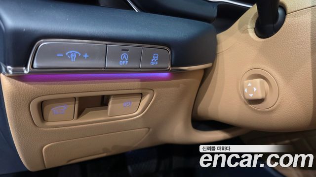 Genesis GV80 2023 — photo 13