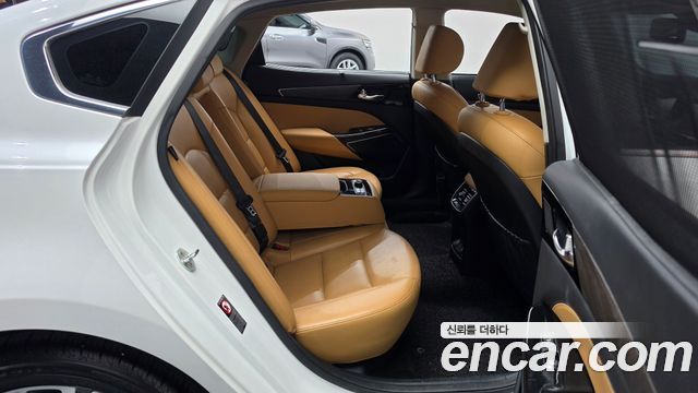 Kia K7 2020 — photo 17