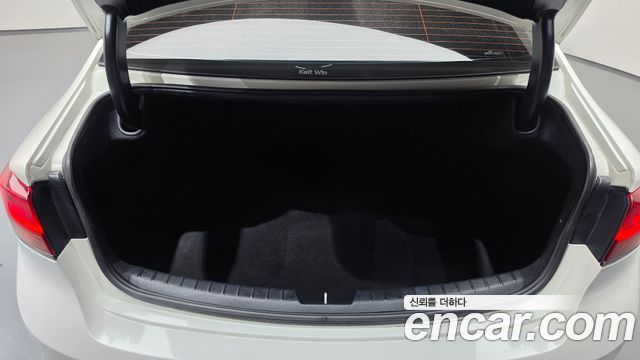 Kia K7 2020 — photo 24