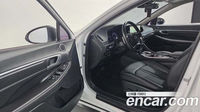 Hyundai Sonata 2023 — photo 13