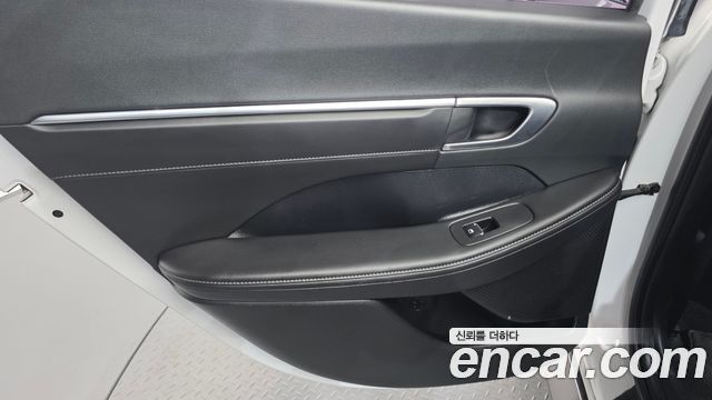 Hyundai Sonata 2023 — photo 15