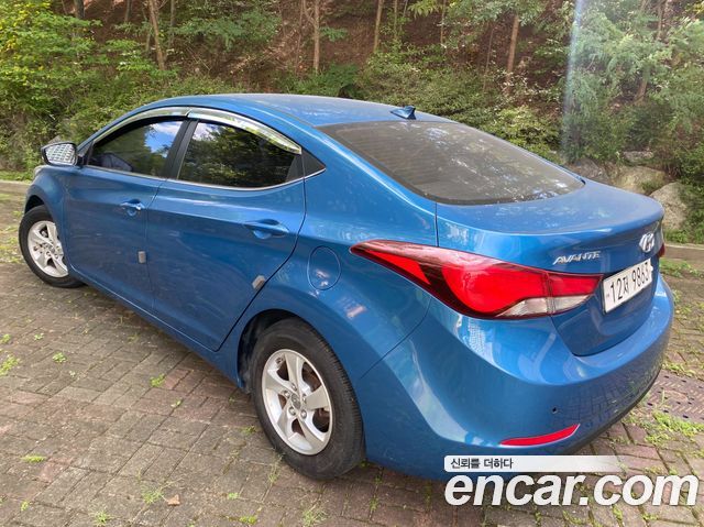 Hyundai AVANTE 2015 — photo 3