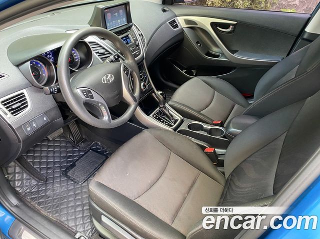 Hyundai AVANTE 2015 — photo 9