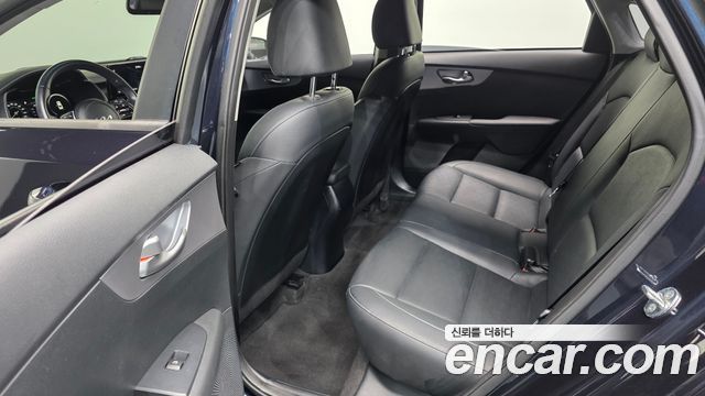 Kia K3 2022 — photo 18