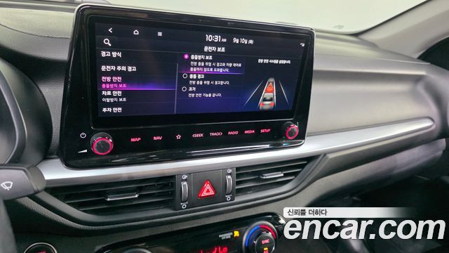 Kia K3 2022 — photo 21
