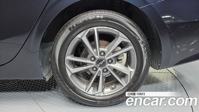 Kia K3 2022 — photo 7