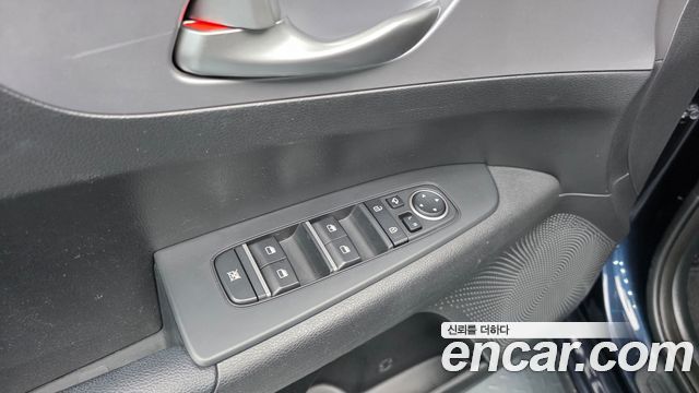 Kia K3 2022 — photo 28