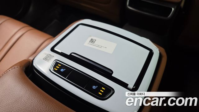 Genesis G80 2022 — photo 26