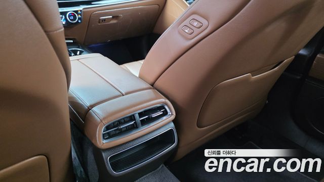 Genesis G80 2022 — photo 27