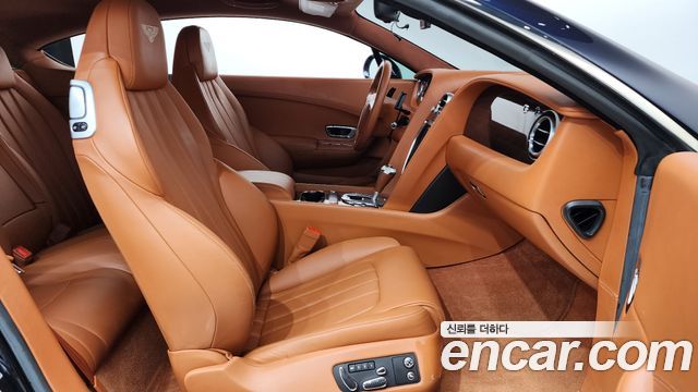Bentley Continental 2015 — photo 11