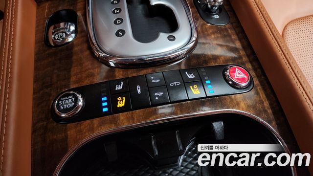 Bentley Continental 2015 — photo 17