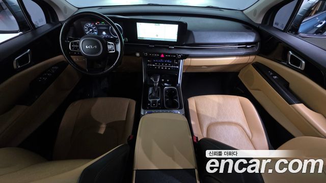 Kia Canival 2023 — photo 10