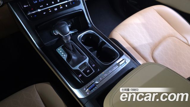 Kia Canival 2023 — photo 12
