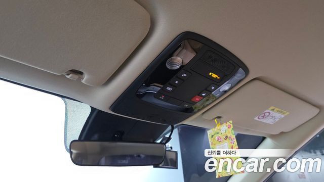 Kia Canival 2023 — photo 24