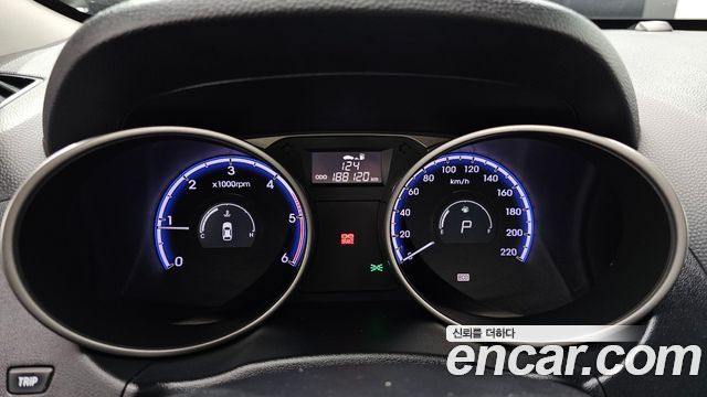 Hyundai Tucson 2010 — photo 8