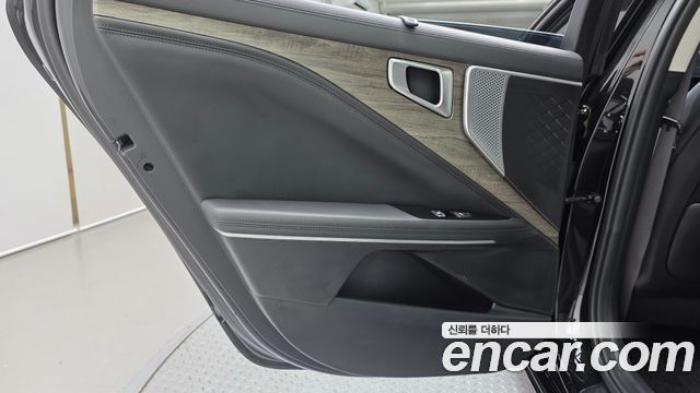 Kia K8 2022 — photo 15