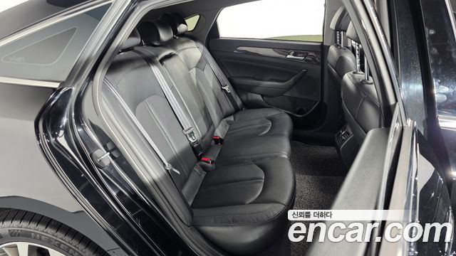 Hyundai Sonata 2015 — photo 17
