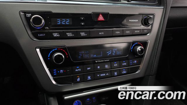 Hyundai Sonata 2015 — photo 24