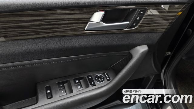 Hyundai Sonata 2015 — photo 30