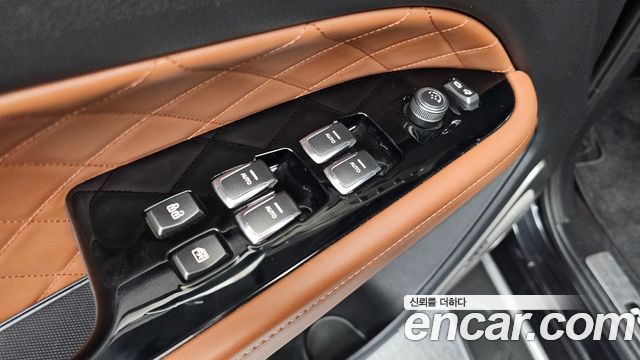 KG Mobility Rexton 2018 — photo 29
