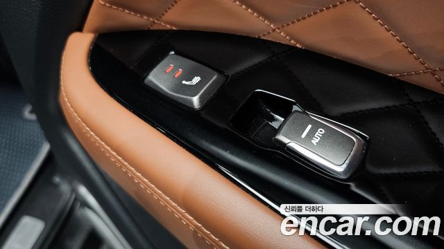 KG Mobility Rexton 2018 — photo 30