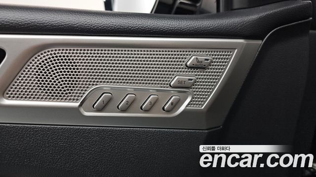 KG Mobility Rexton 2018 — photo 36
