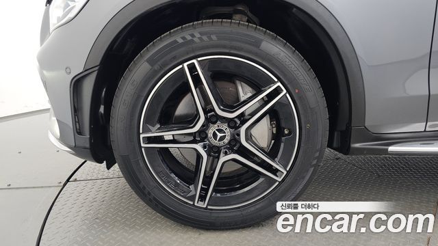 Mercedes-Benz GLC-Class 2022 — photo 5