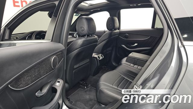 Mercedes-Benz GLC-Class 2022 — photo 17