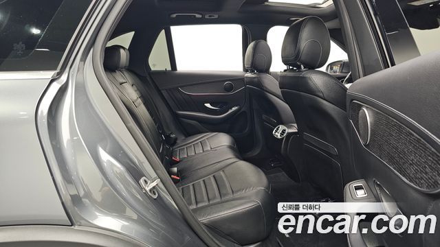 Mercedes-Benz GLC-Class 2022 — photo 18