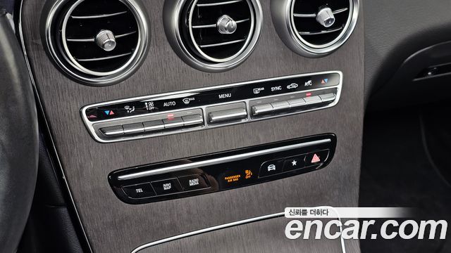 Mercedes-Benz GLC-Class 2022 — photo 26