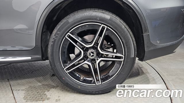Mercedes-Benz GLC-Class 2022 — photo 7
