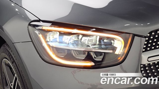 Mercedes-Benz GLC-Class 2022 — photo 8