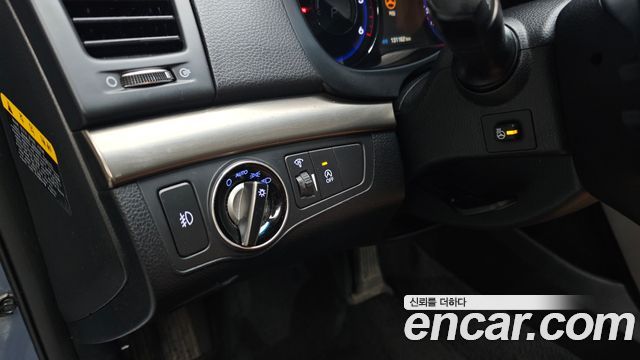 Hyundai i40 2017 — photo 24