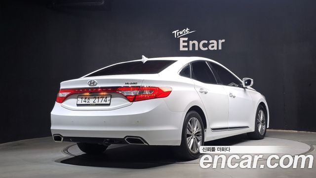 Hyundai Grandeur 2015 — photo 2
