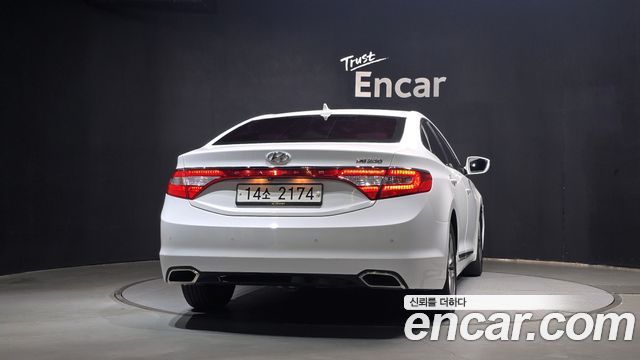 Hyundai Grandeur 2015 — photo 4