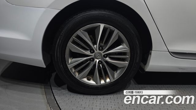 Hyundai Grandeur 2015 — photo 5