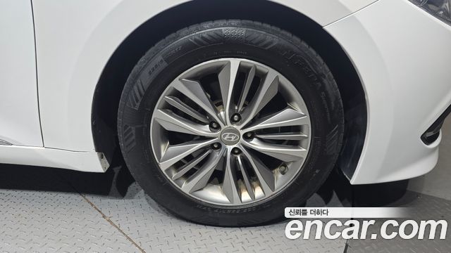 Hyundai Grandeur 2015 — photo 7