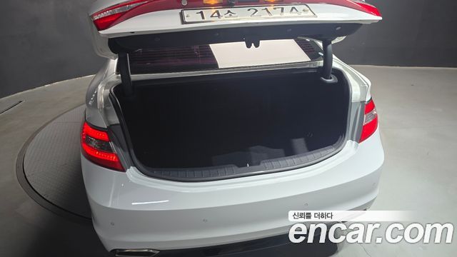 Hyundai Grandeur 2015 — photo 32