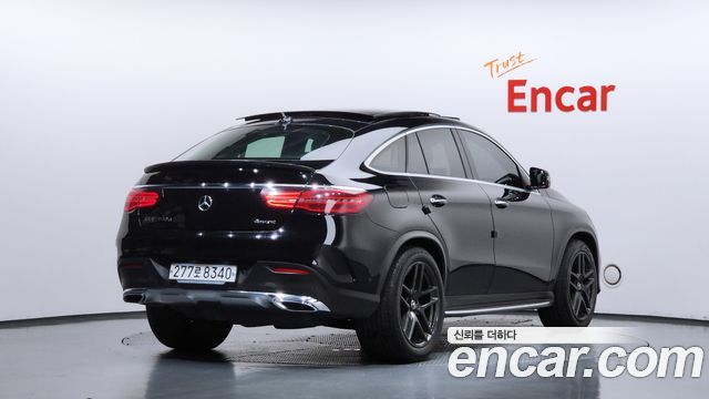 Mercedes-Benz GLE-Class 2017 — photo 2